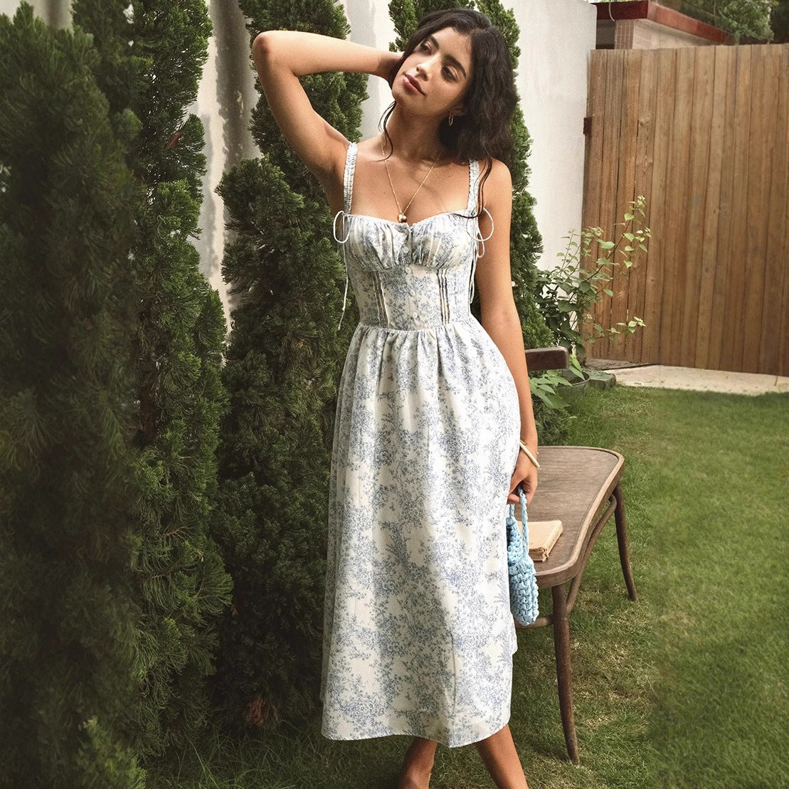 Leandra - Vestido midi con tirantes florales