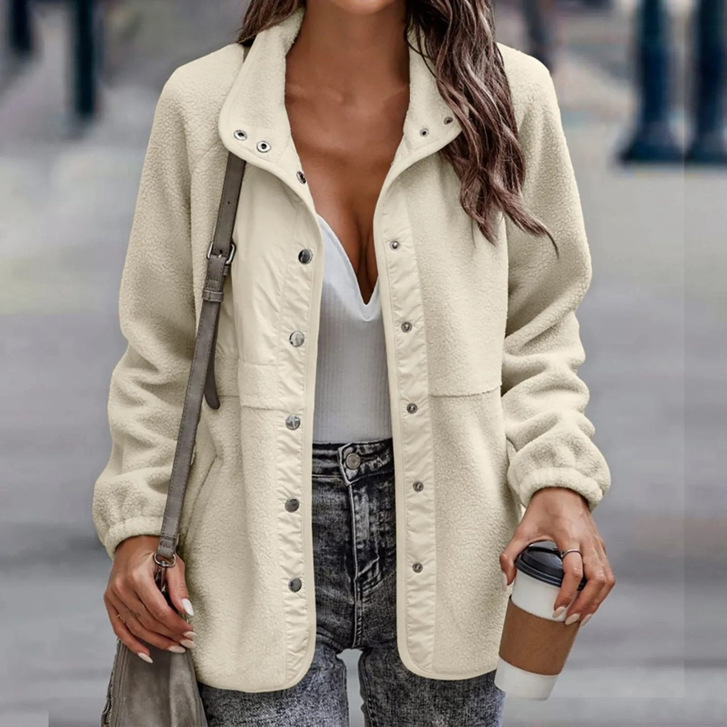 Clara – Chaqueta Polar Casual con Botones a Presión