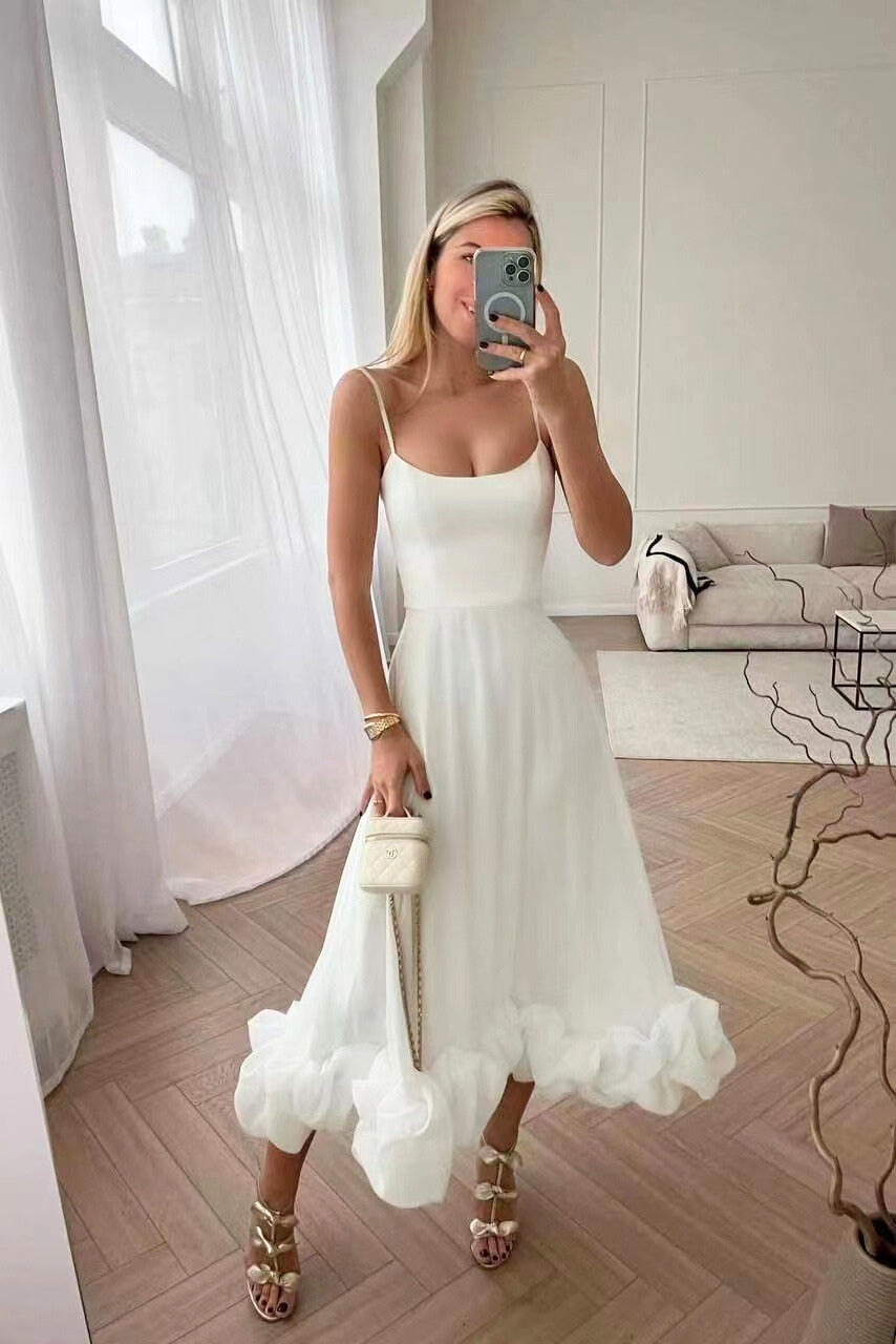 Isabella – Vestido de Fiesta con Tirantes y Volantes