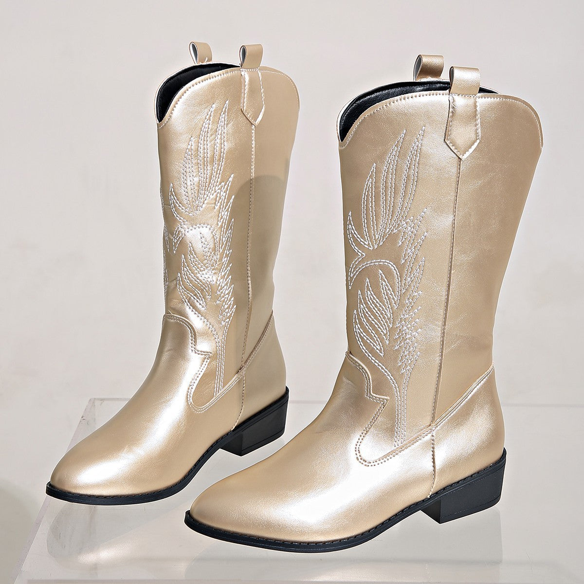 Celestina - Botas vaqueras bordadas negras