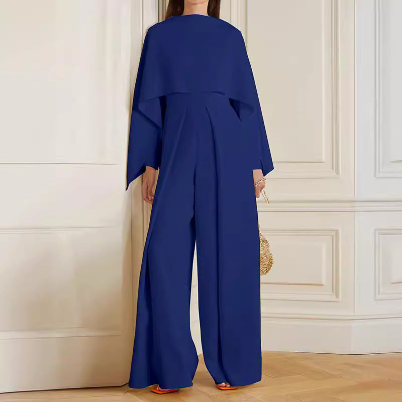 Natalia - Mono elegante con capa