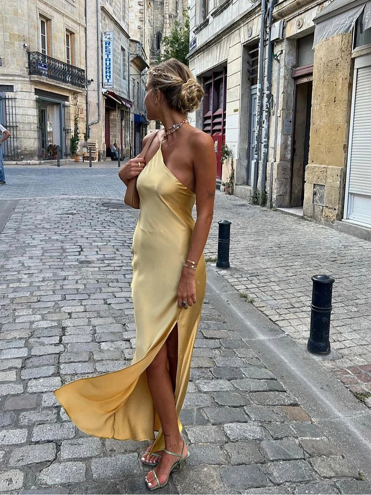 Carmen | Hermoso vestido largo satinado