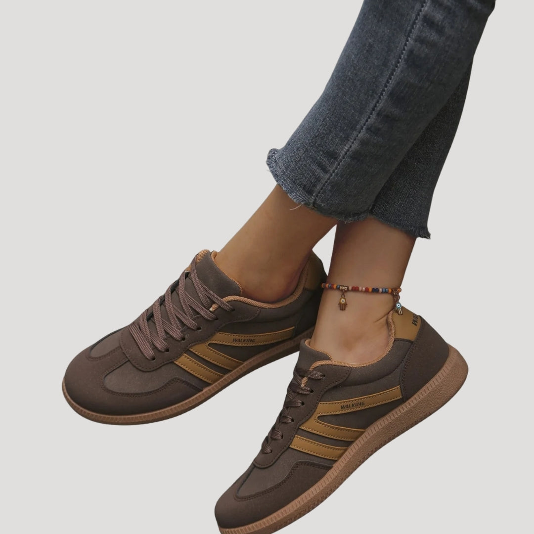 Eva – Zapatillas casual de mujer con cordones y franjas laterales