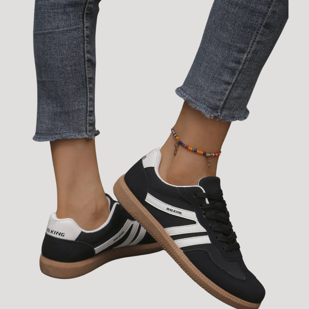 Eva – Zapatillas casual de mujer con cordones y franjas laterales