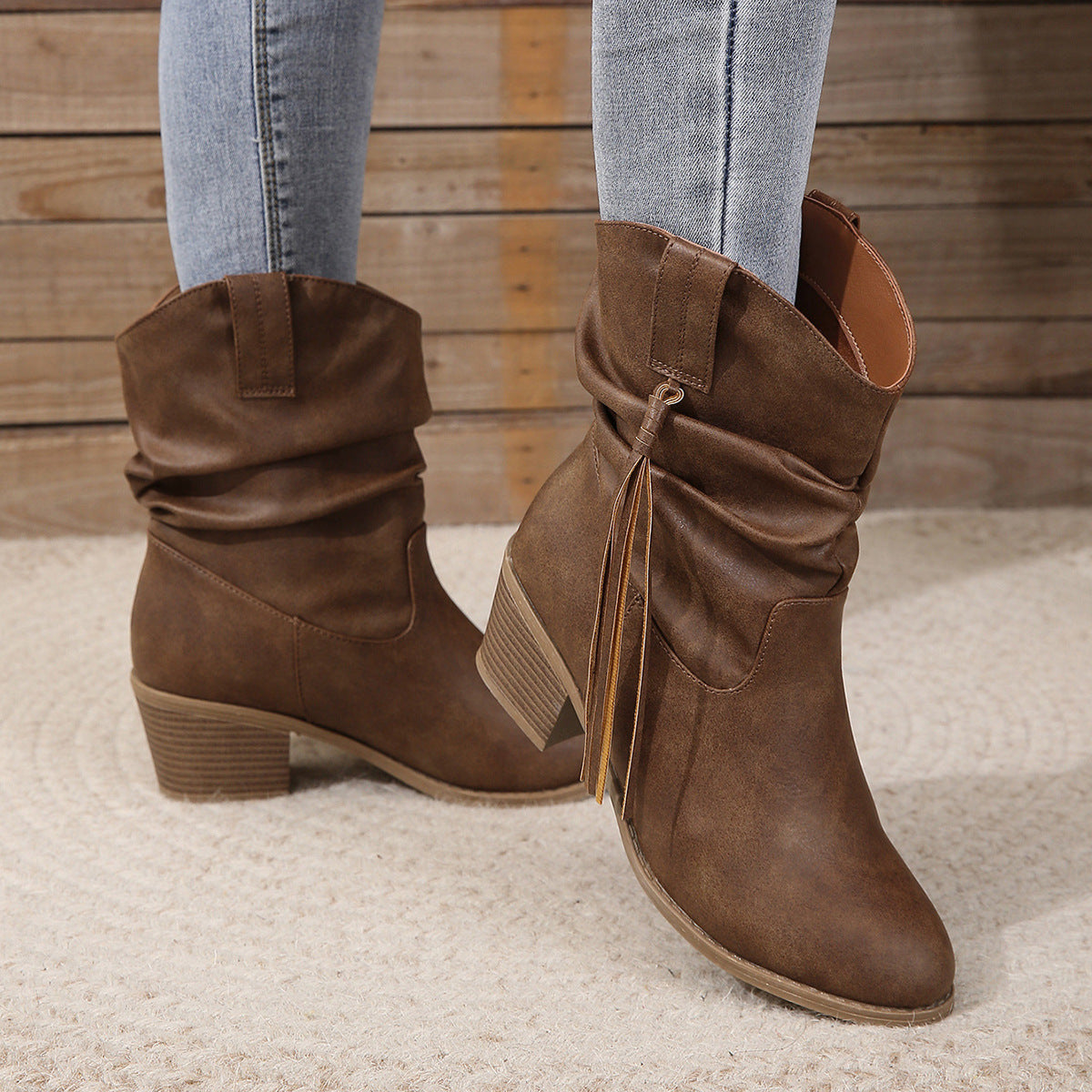 Lucía - Botines con detalle de borla