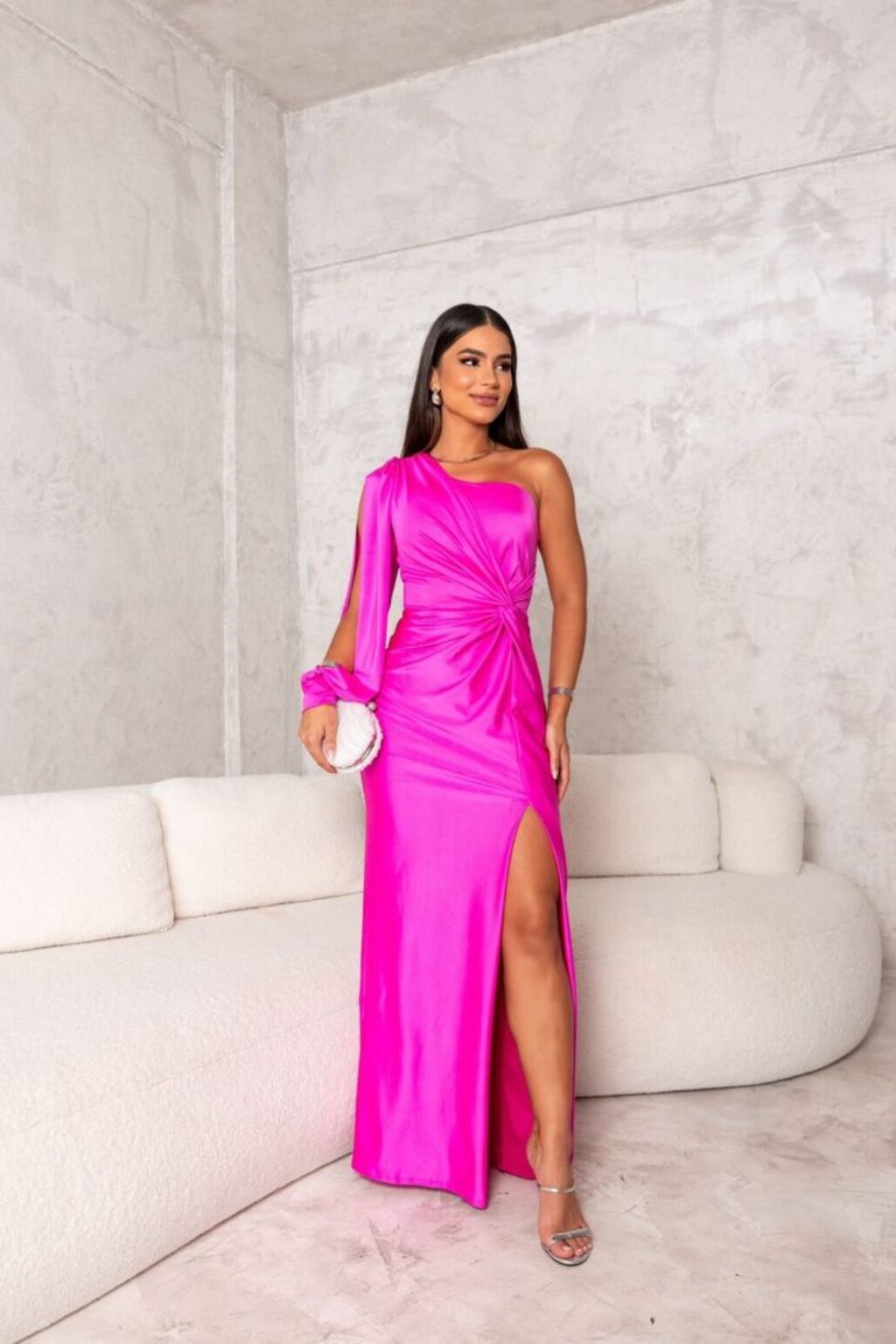 Isabella – Vestido largo asimétrico con manga globo
