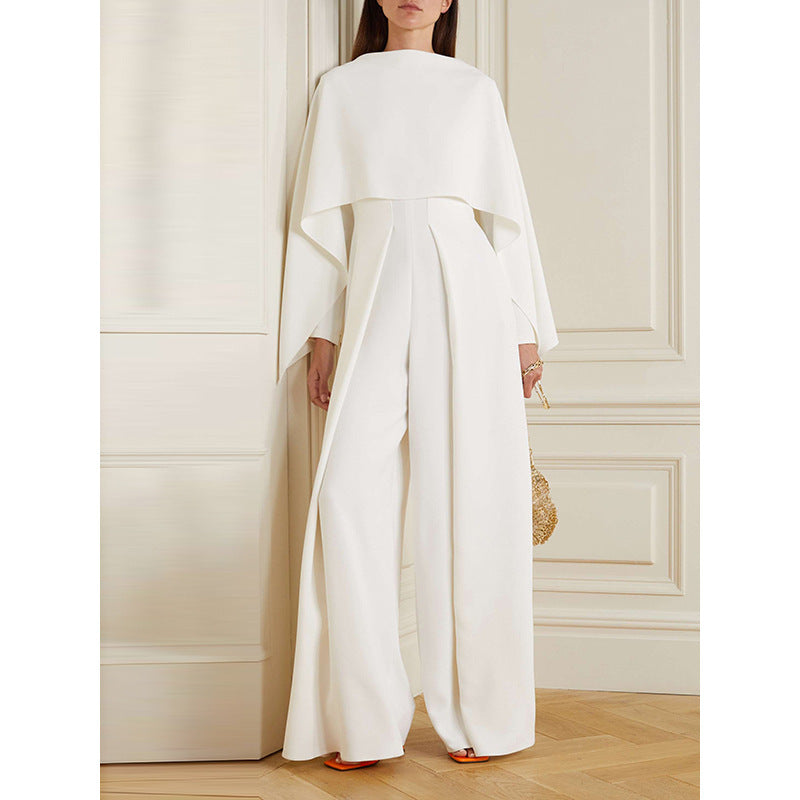 Natalia - Mono elegante con capa