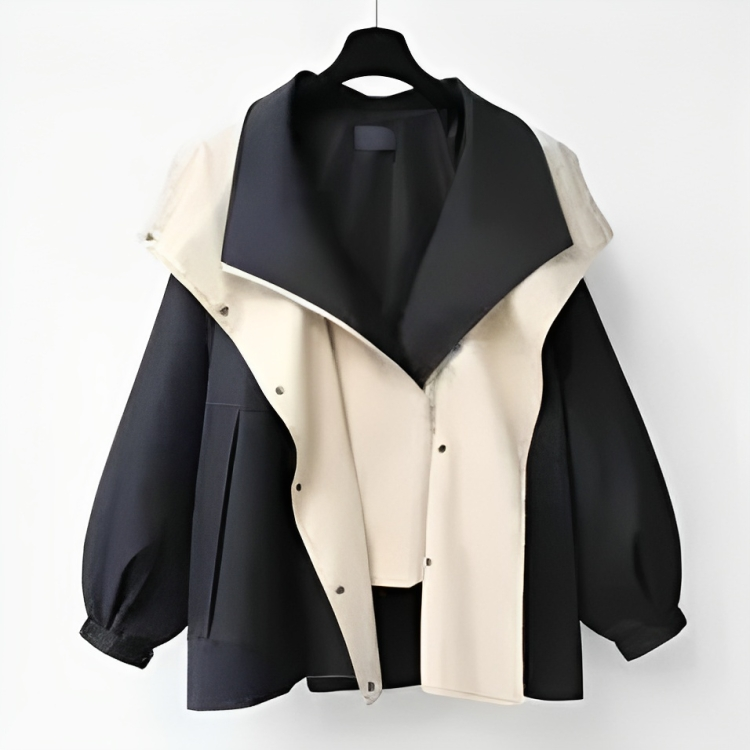 Alejandra – Chaqueta Asimétrica con Capucha