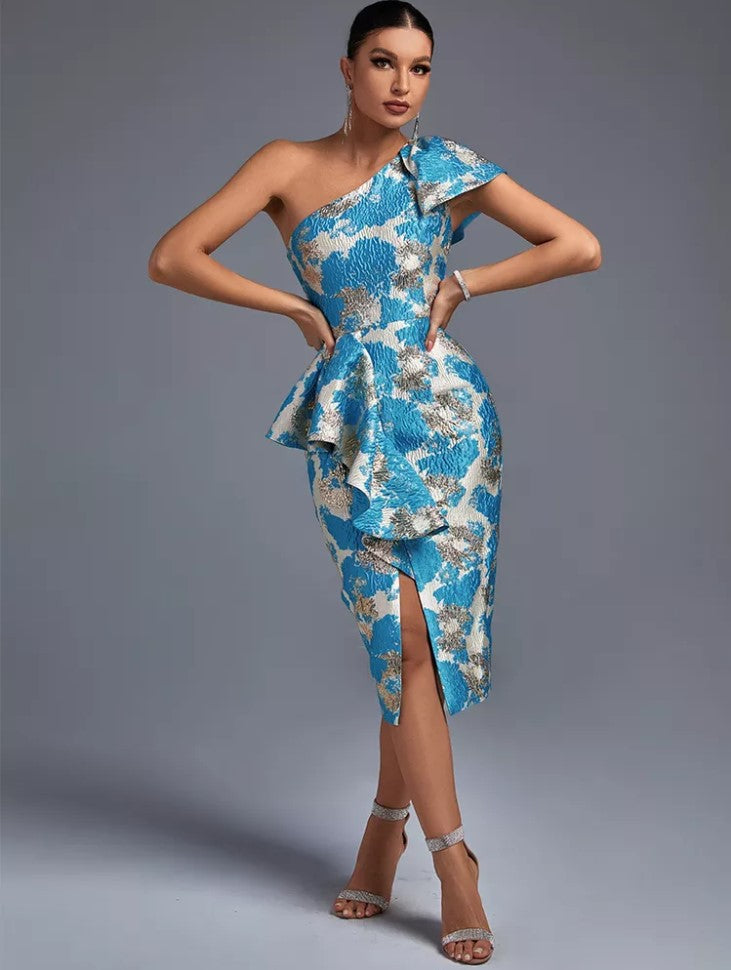 Andrea | Vestido corto con hombros descubiertos