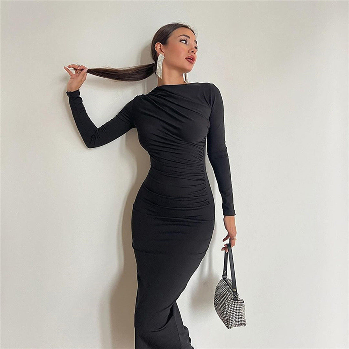 Lucía – Vestido ajustado de manga larga para mujer