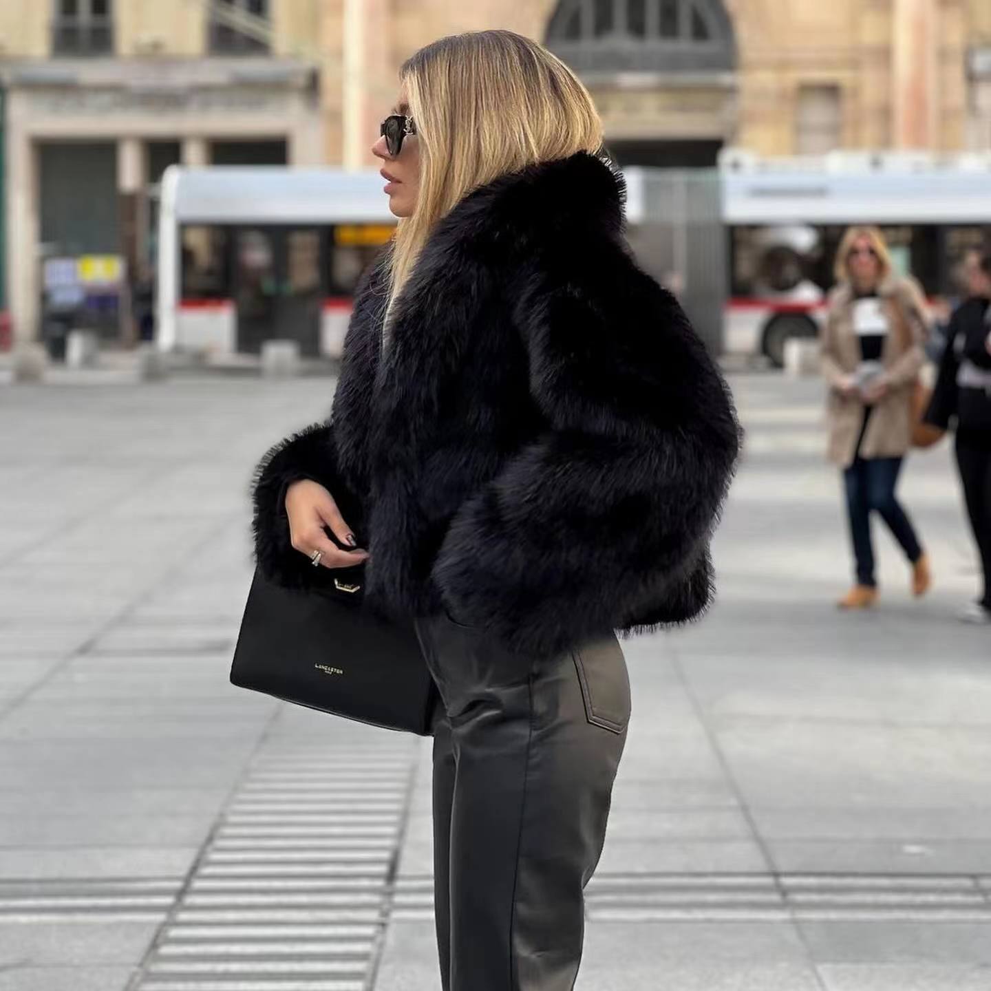 DoRojohea | Elegante warme Felljacke