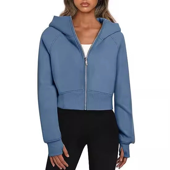 Lucía – Sudadera corta con capucha y cremallera
