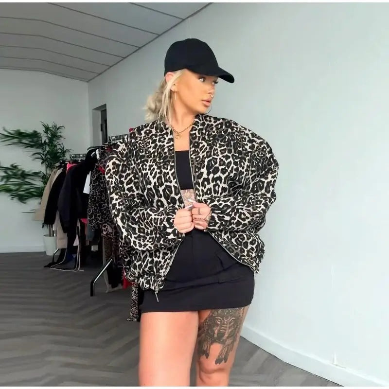 Sofía – Chaqueta oversize con estampado animal