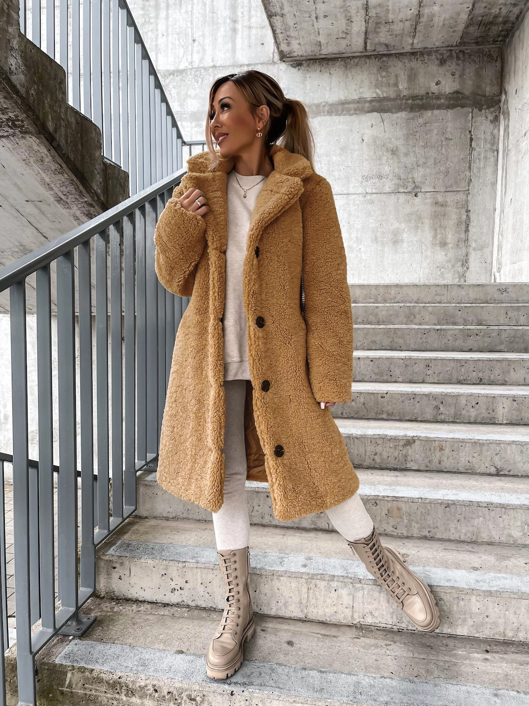 Valeria – Abrigo de invierno de lana de cordero para mujer