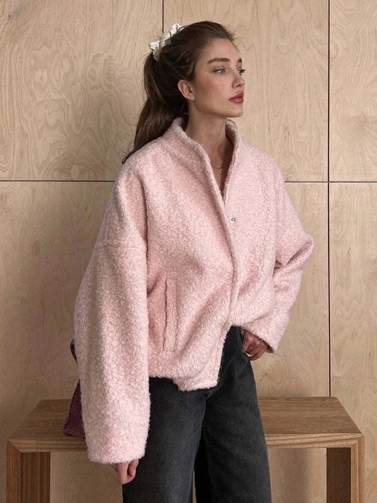 Brenda | Abrigo elegante de estilo urbano con cuello alto