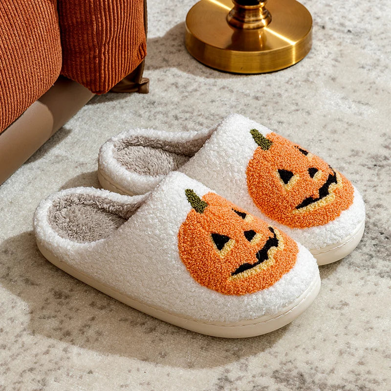 Catherínah | Pantuflas de felpa con diseño de calabaza