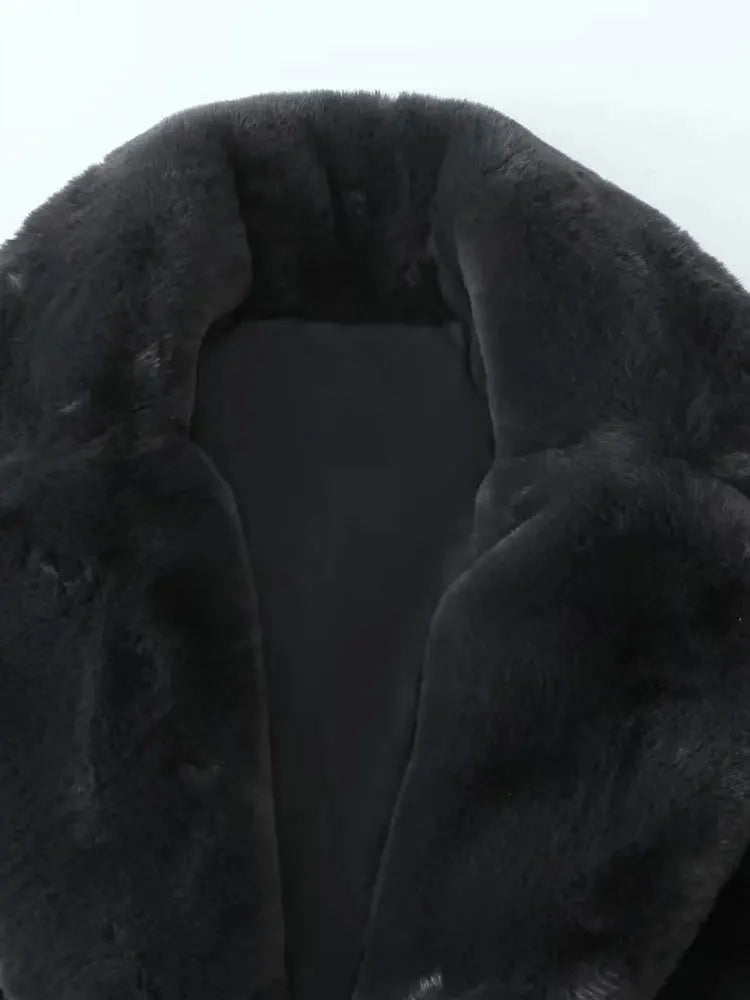 Calista | Chaqueta de faux fur para mujer de fibra de poliéster