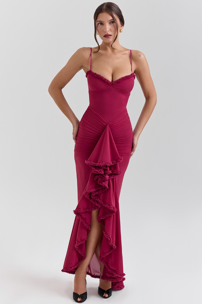 Mariana – Vestido de Fiesta con Volantes y Escote Ajustado