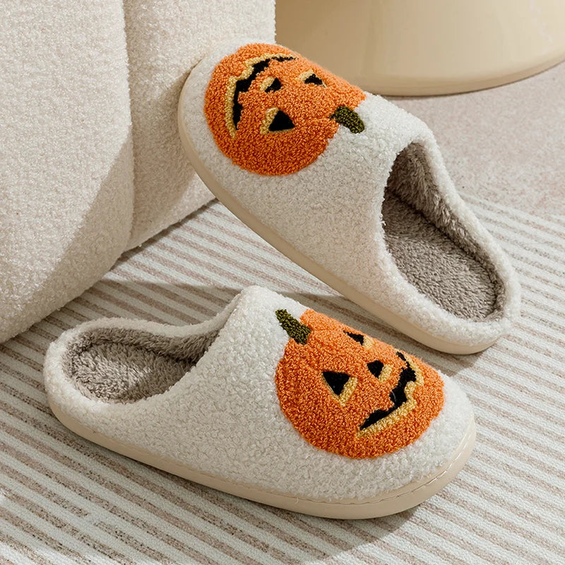 Catherínah | Pantuflas de felpa con diseño de calabaza