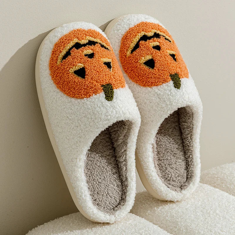 Catherínah | Pantuflas de felpa con diseño de calabaza
