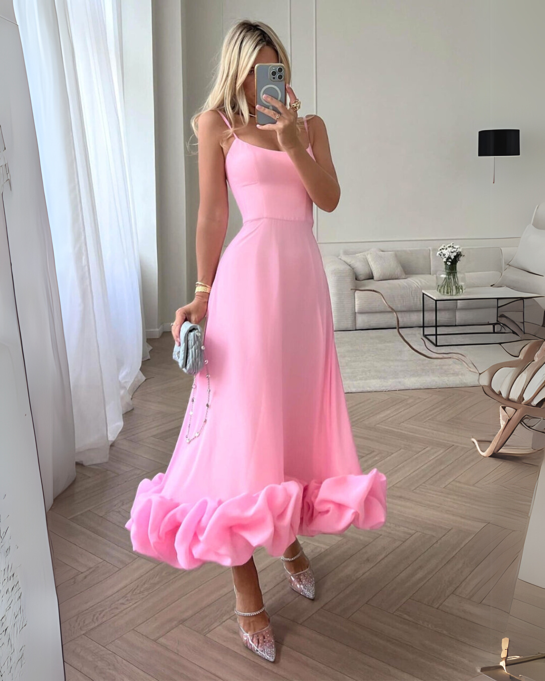 Isabella – Vestido de Fiesta con Tirantes y Volantes