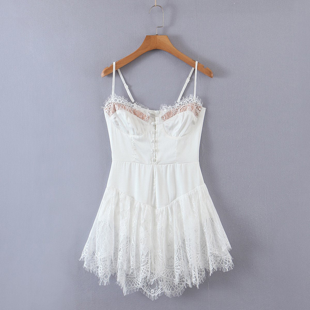 Isabella | Vestido de tirantes ajustado con encaje
