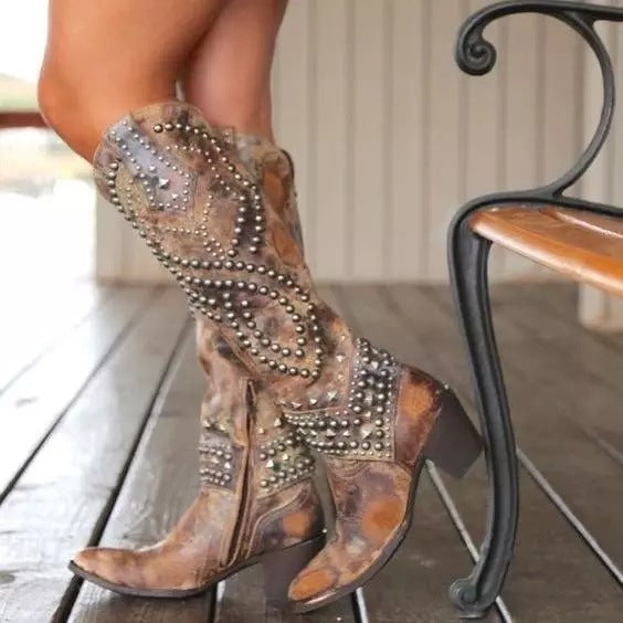 Claudia - Bota alta western de piel con tachuelas