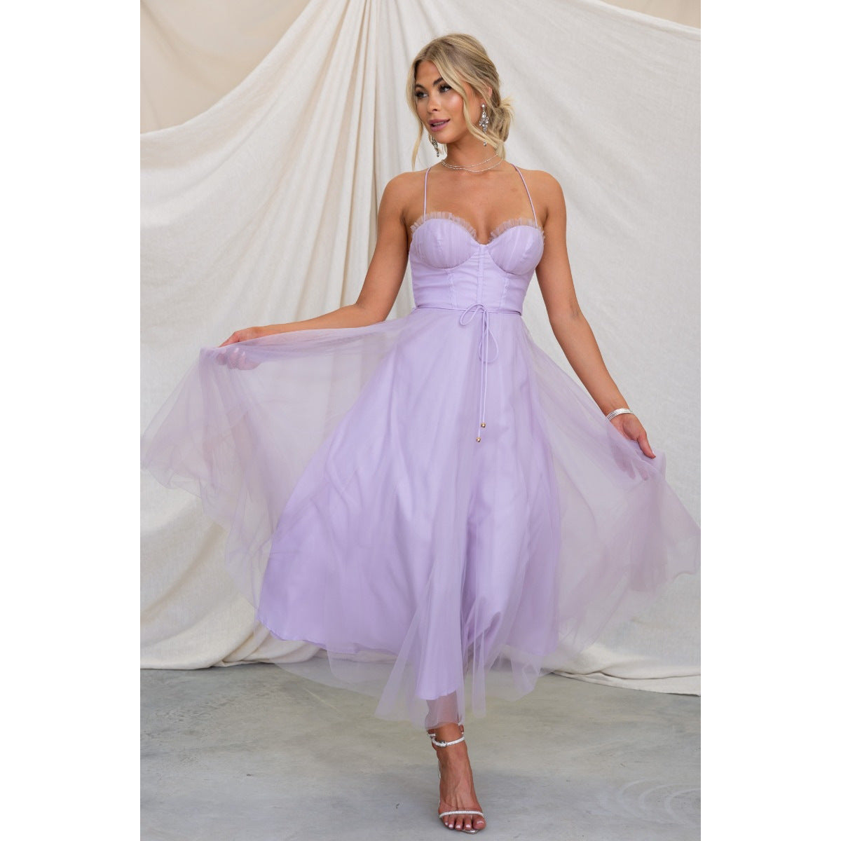 Gracia- Vestido midi con corsé de tul