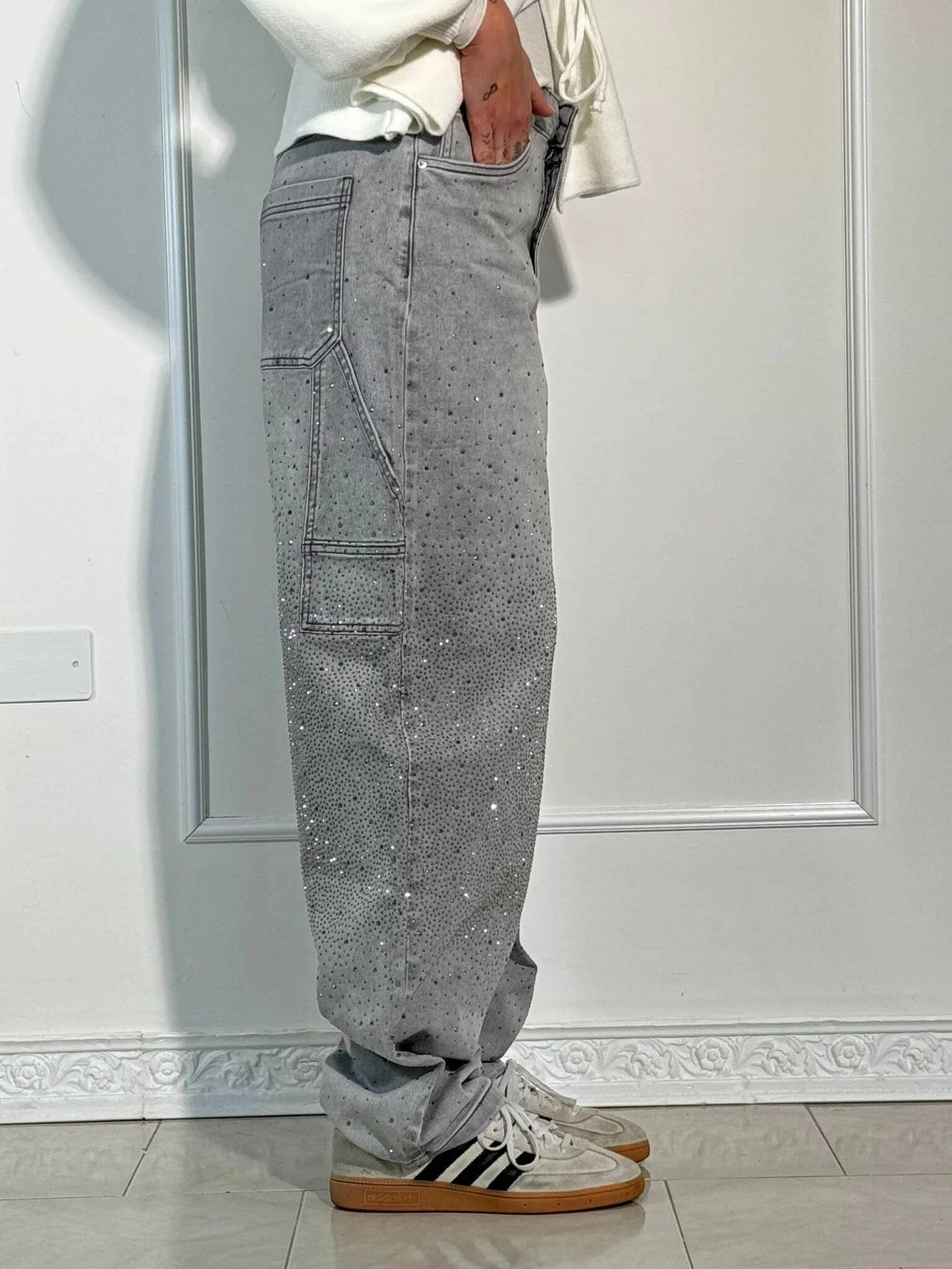 Isabella – Jeans rectos con detalles brillantes