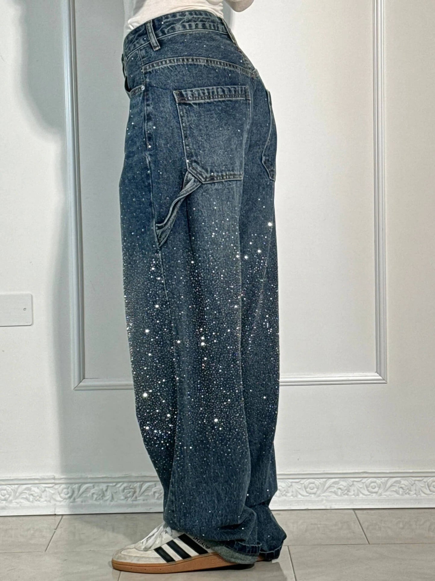 Isabella – Jeans rectos con detalles brillantes