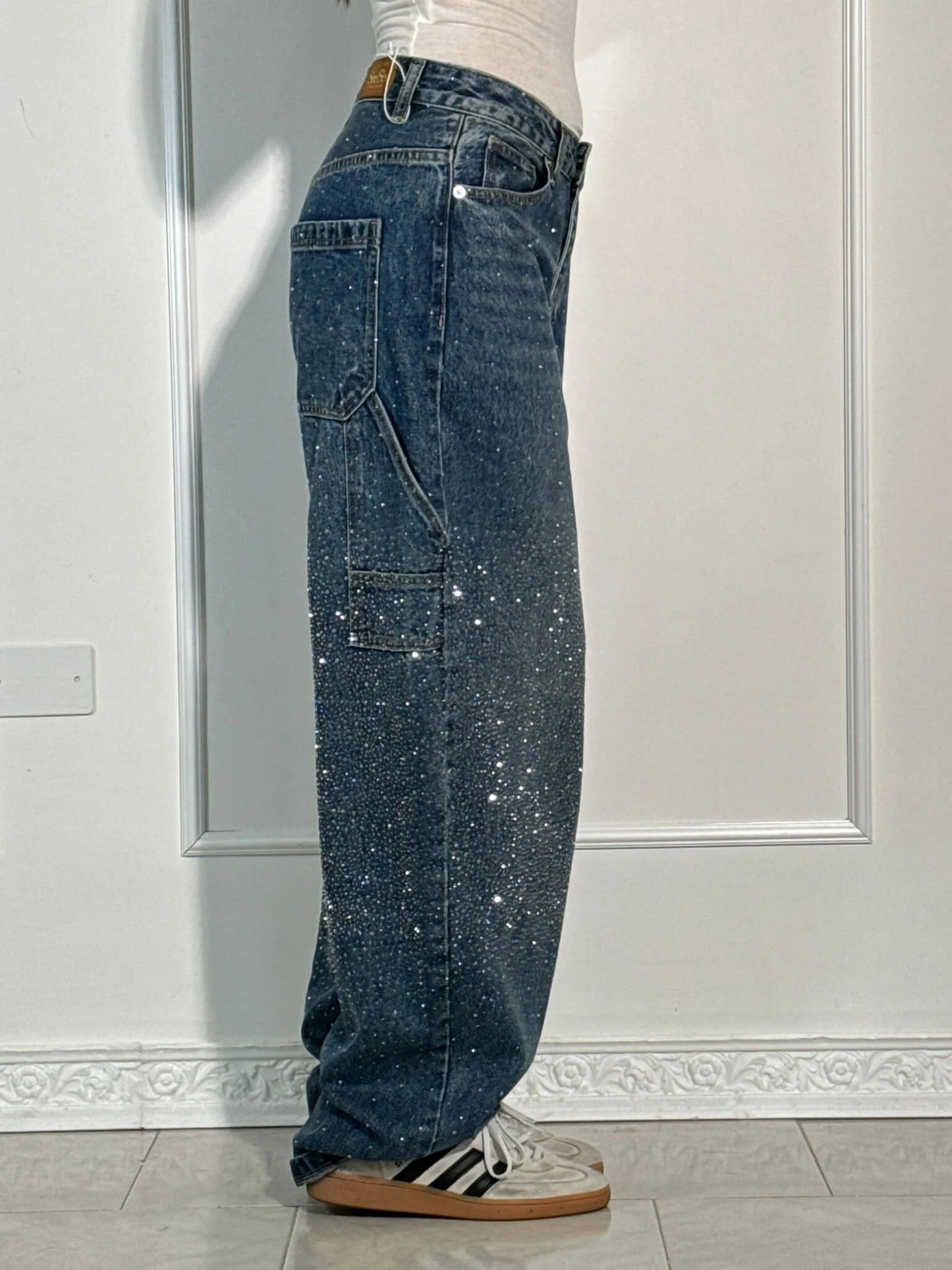 Isabella – Jeans rectos con detalles brillantes