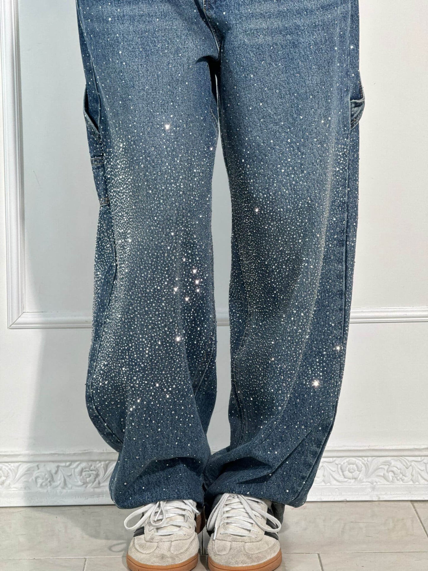 Isabella – Jeans rectos con detalles brillantes
