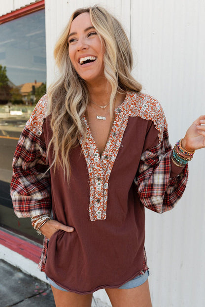 Aryah | Top rojo con estampado mixto de cuadros y flores
