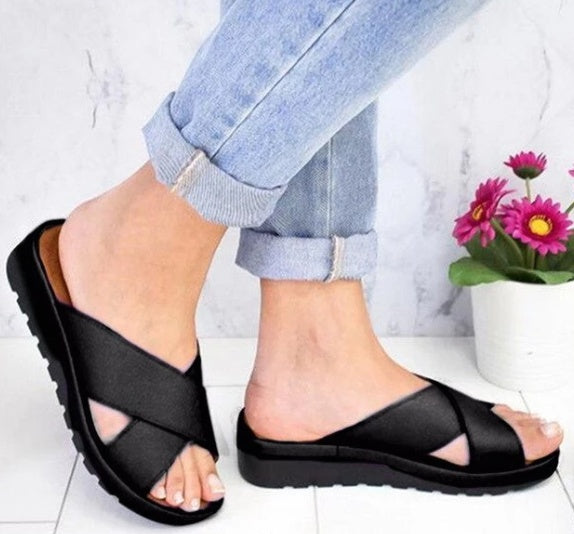 Jaidyah | Chanclas de exterior con tacón de cuña