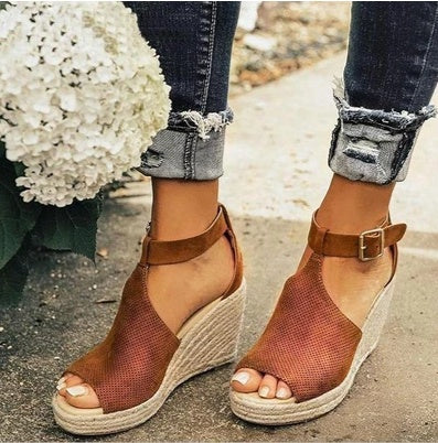 Lorna - Sandalias de cuña con tira al tobillo