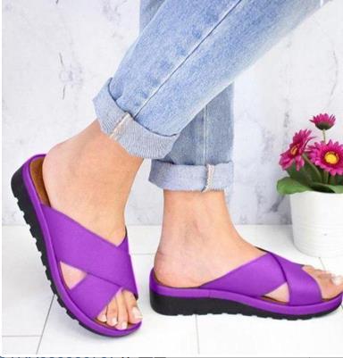 Jaidyah | Chanclas de exterior con tacón de cuña