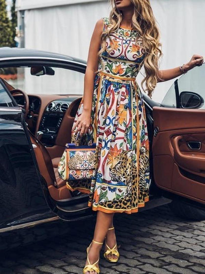 Bibiana | Vestido midi sin mangas con estampado retro para mujer
