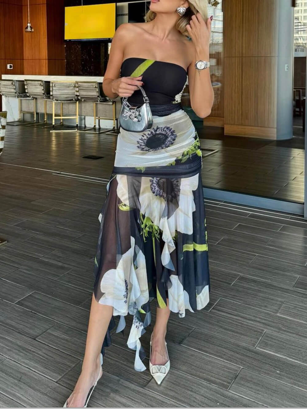 Carmen | Elegante floral con transparencias