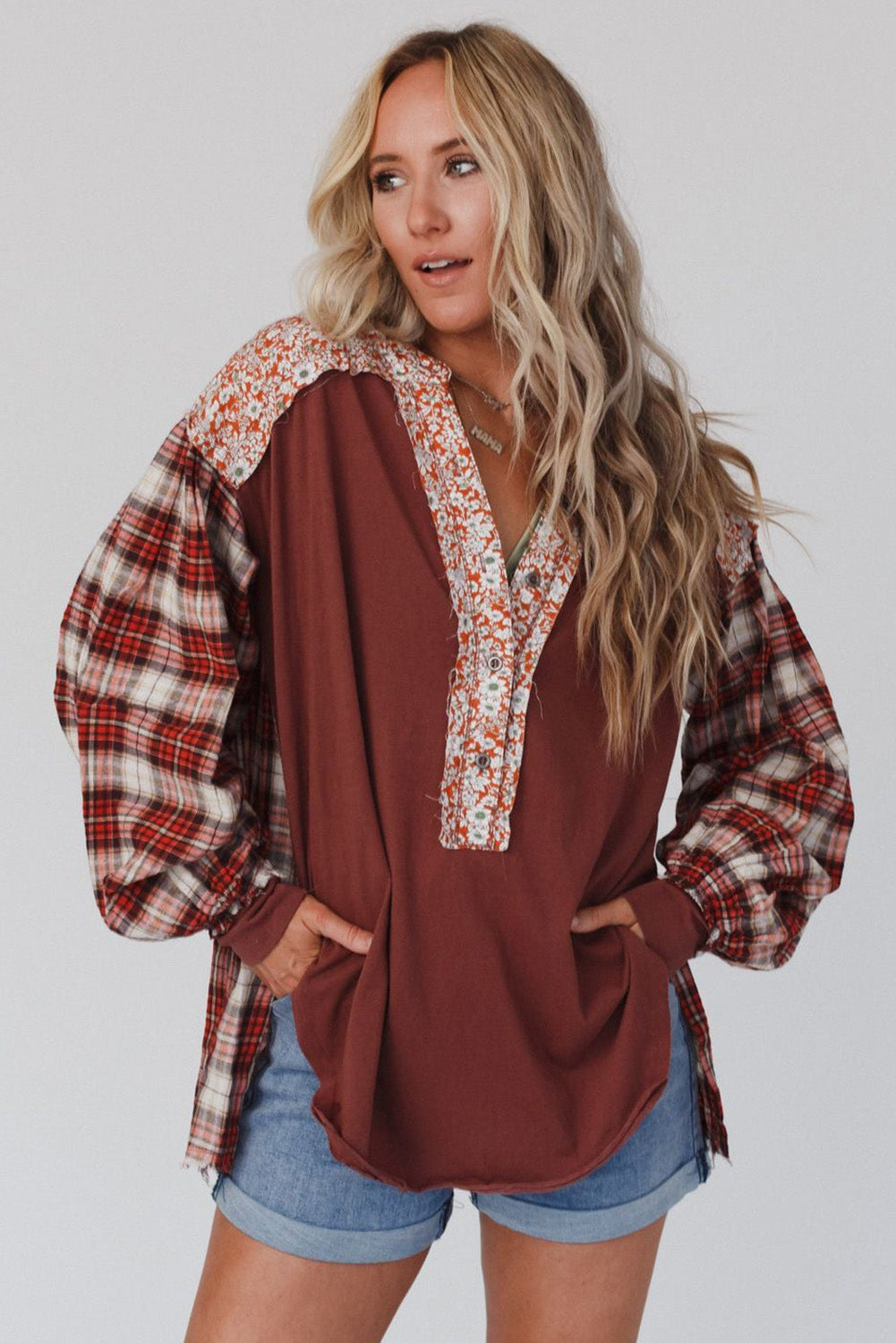 Aryah | Top rojo con estampado mixto de cuadros y flores