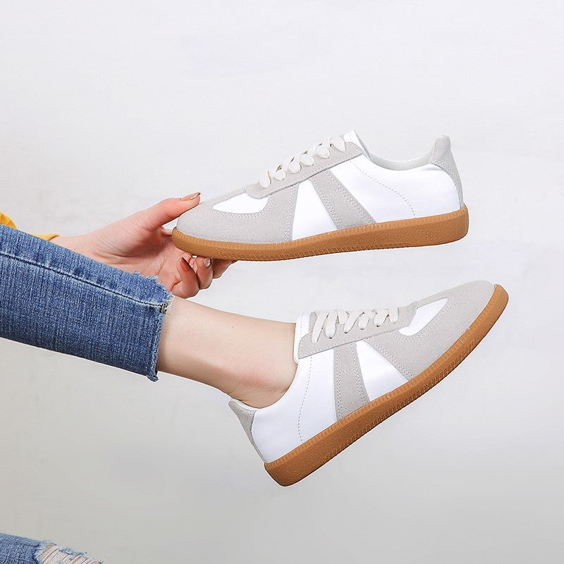 Amira | Zapatos casuales de mujer con cordones, suela plana y diseño moderno