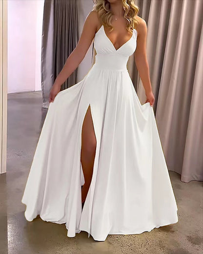 Maxivestido fluido con cuello en V y abertura
