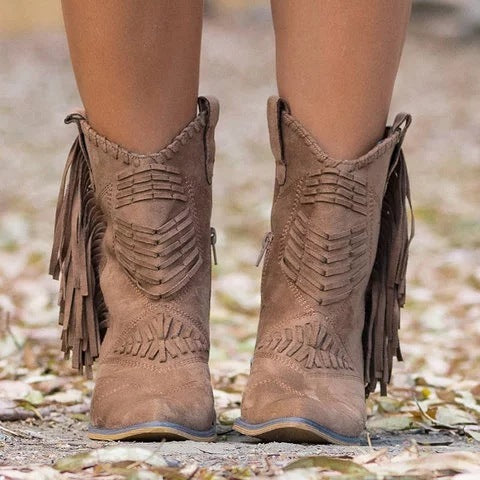 Natalia - Botines de ante con flecos estilo western