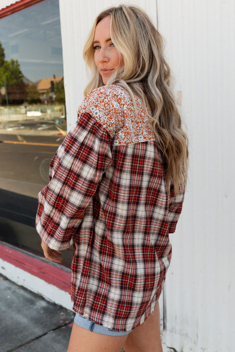 Aryah | Top rojo con estampado mixto de cuadros y flores
