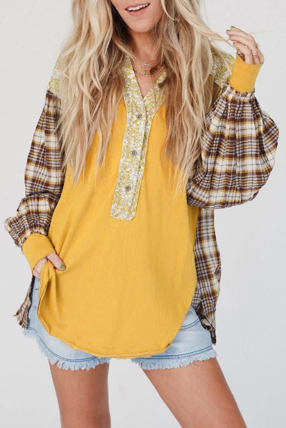 Aryah | Top rojo con estampado mixto de cuadros y flores