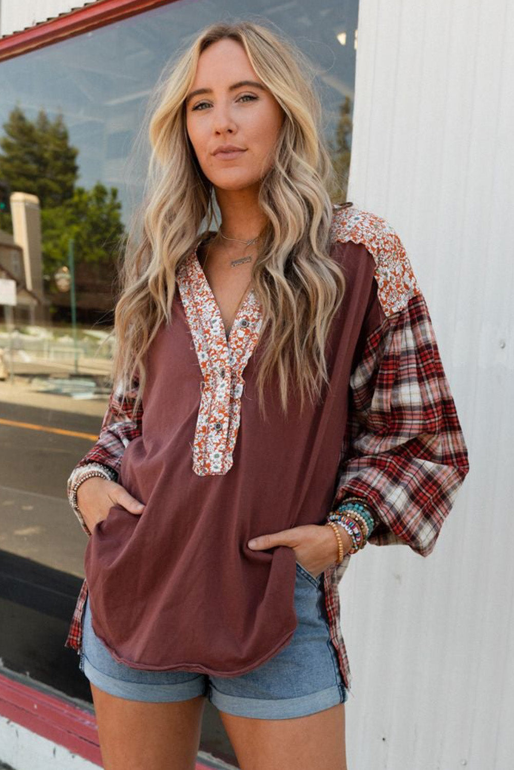 Aryah | Top rojo con estampado mixto de cuadros y flores