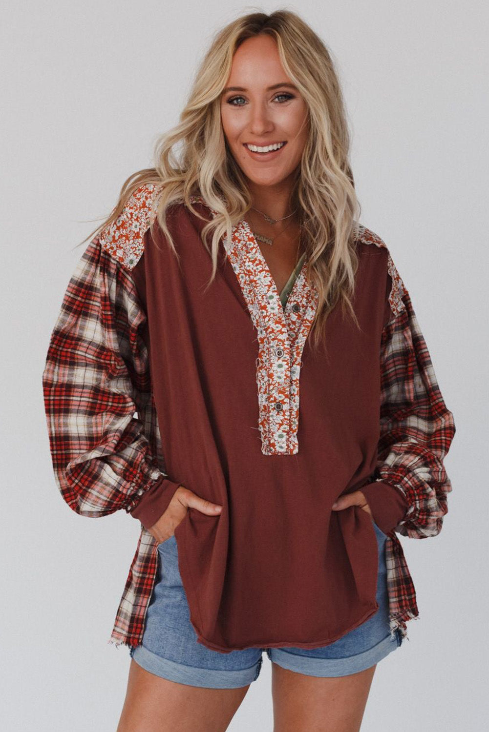 Aryah | Top rojo con estampado mixto de cuadros y flores