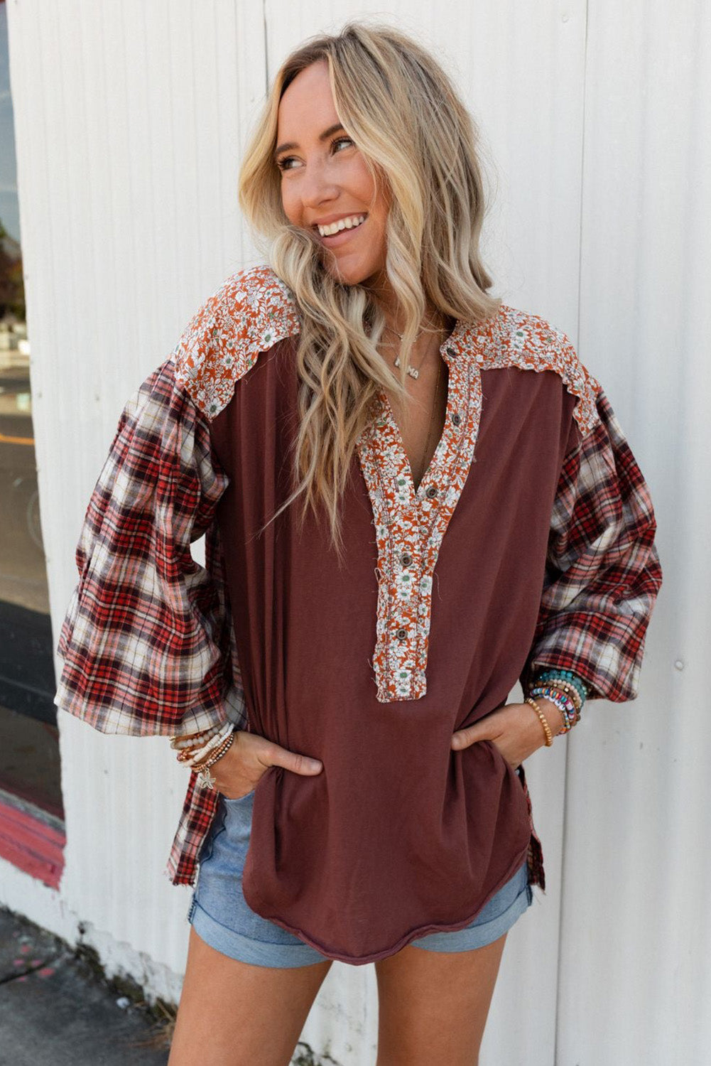 Aryah | Top rojo con estampado mixto de cuadros y flores