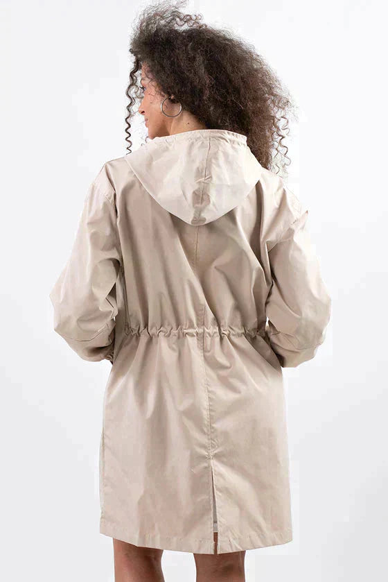 Karmenn | Elegante chaqueta impermeable para mujer