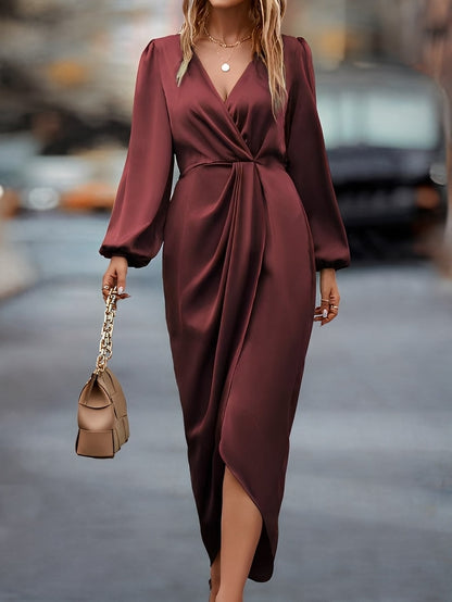 Isabella – Vestido largo satinado con escote cruzado