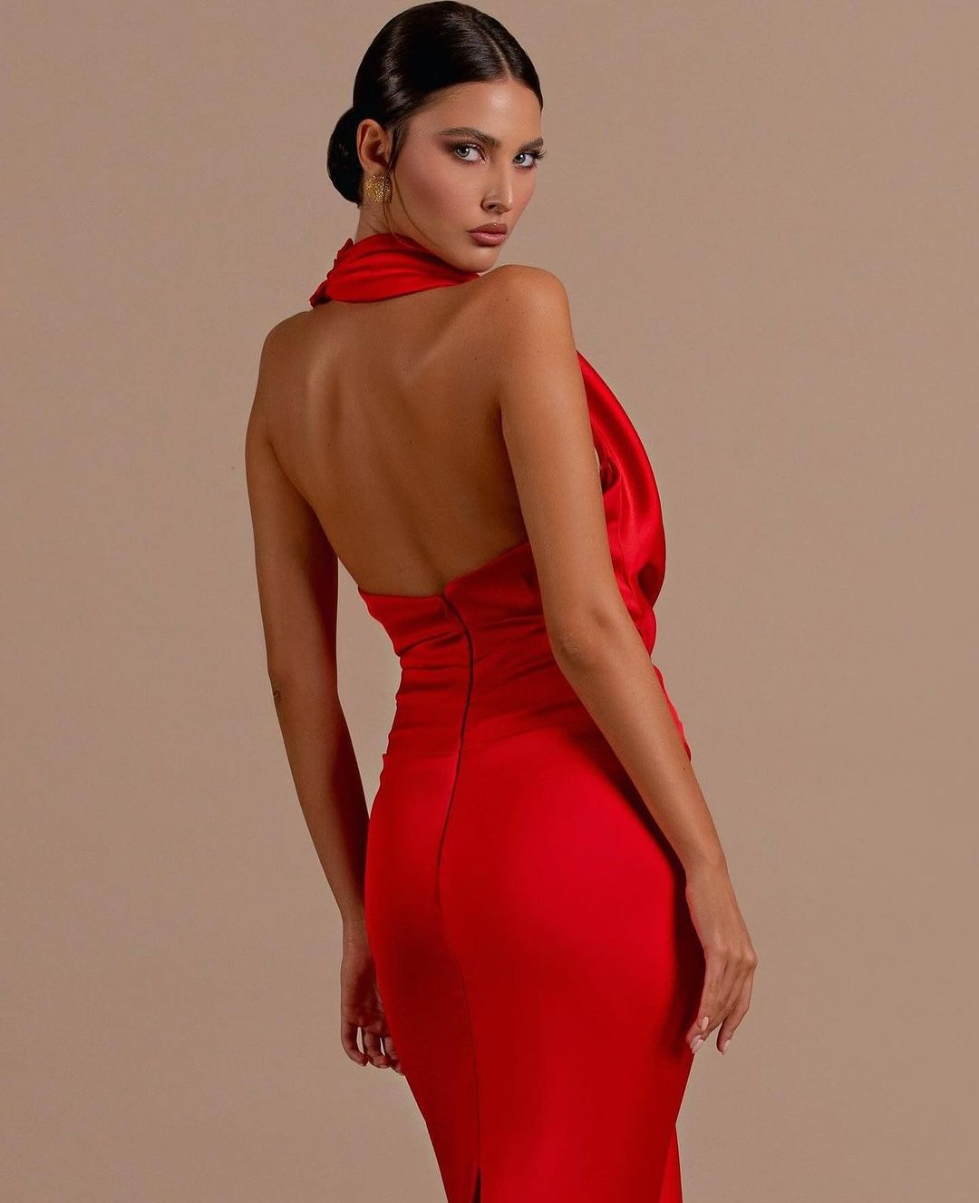 Valeria – Vestido Largo de Gala con Escote Drapeado